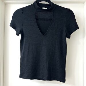 Wilfred Aritzia Black Short Sleeve Sweater Top with Choker Cutout V, Size S